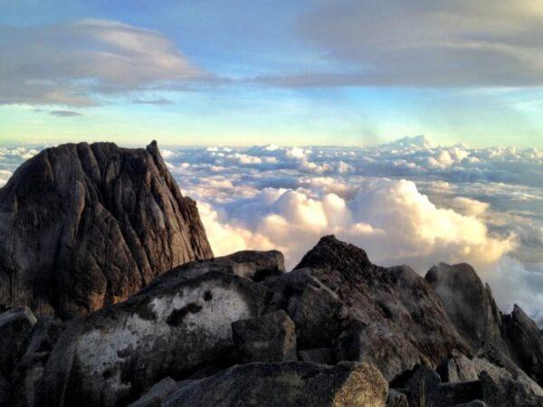 climbing mount kinabalu story and photos