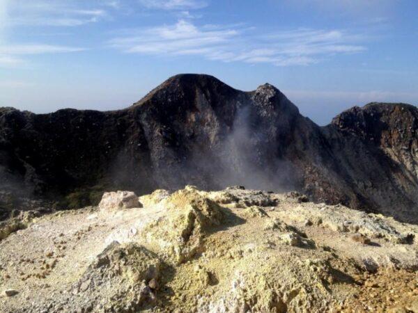 climbing mount sibayak volcano north sumatra