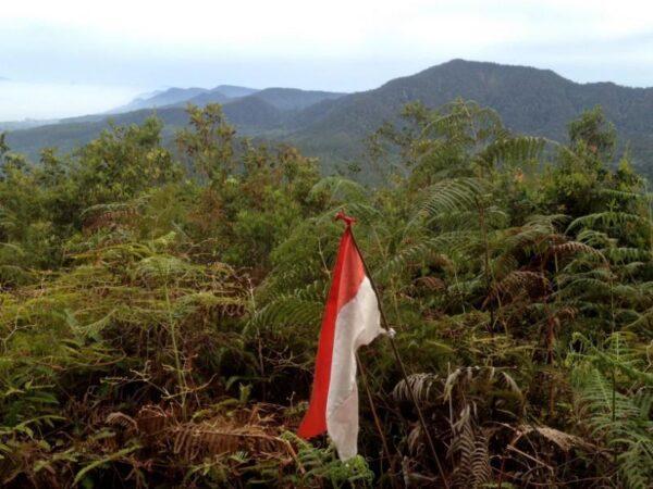 climbing mount pangulubao bukit manja lake toba sumatra indonesia