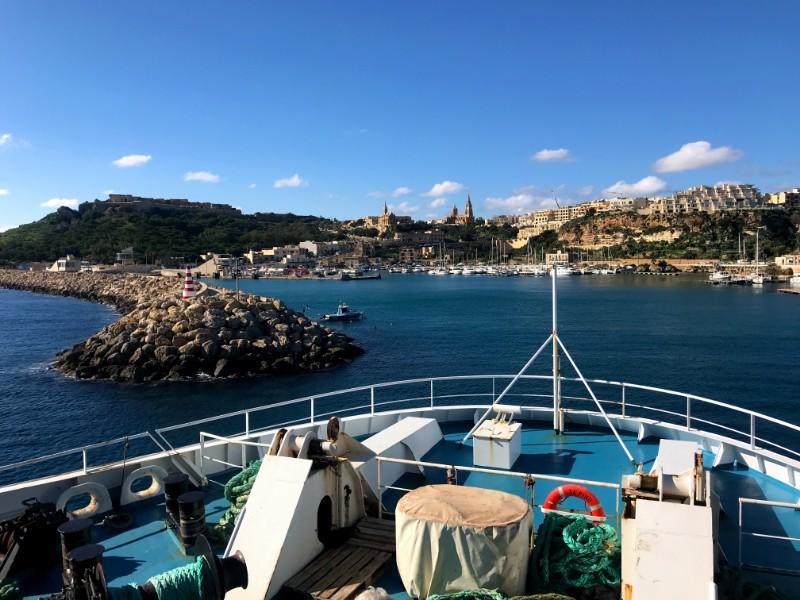 reaching mgarr port by ferry malta