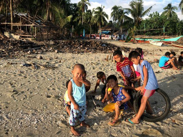 filipino kids in san rafael donsol sorsogon