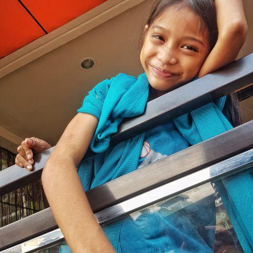 Friendly filipino girl in Μanila, the Philippines
