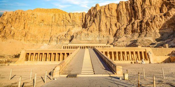 Ταξίδι στον Ναό της Χατσεψούτ και την Κοιλάδα των Βασιλέων στην Αίγυπτο
