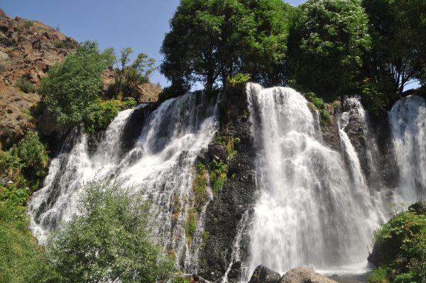shaki waterfall armenia photos