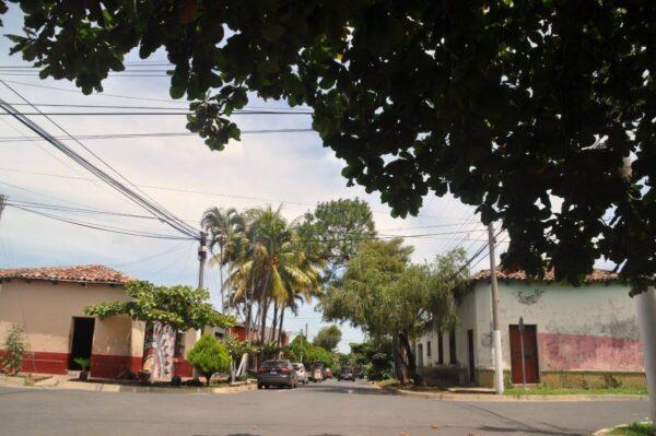 Nice quiet streets of Chalchuapa in el salvador