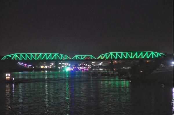 Night view of the Tigris River in Baghdad