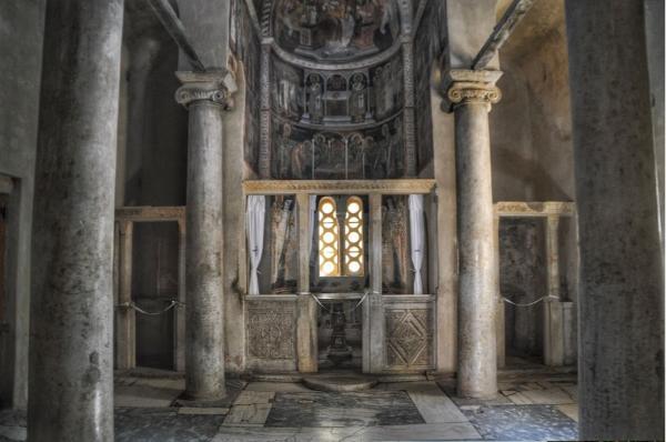 inside kaisariani monastery church