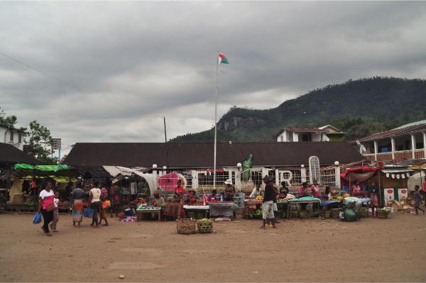Ranomafana village market