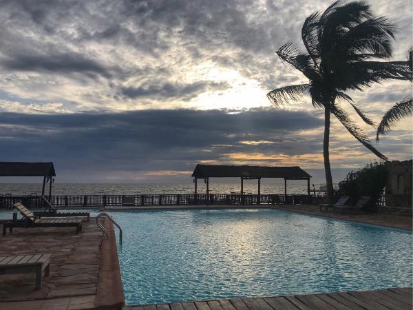 Sea-view swimming pool at Hotel Le Recife tulear madagascar
