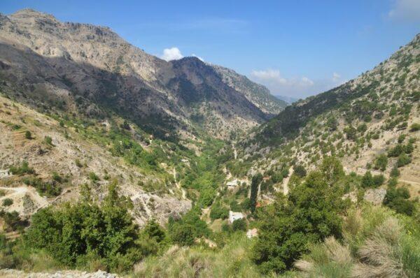 Tannourine Gorge lebanon mountains trail