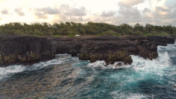 waves crashing on southern coast of mauritius