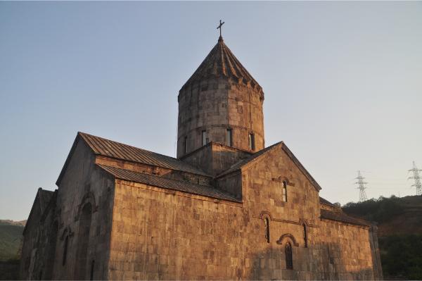 Η εκκλησίας Αγίων Παύλου και Πέτρου στο Μοναστήρι του Τατέβ