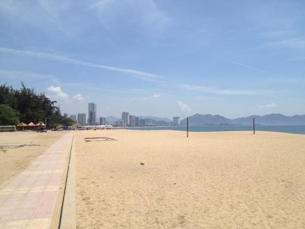 η παραλία της πόλης nha trang στο βιετνάμ