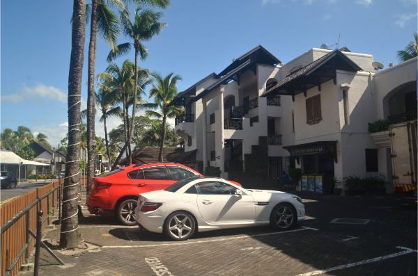 apartments and luxury cars in grand baie, mauritius