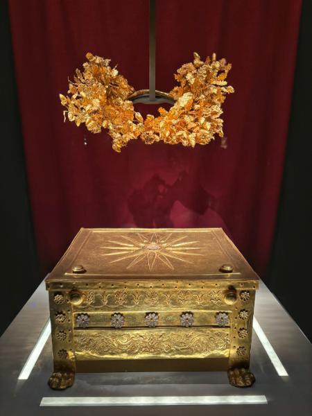 The golden larnax that purportedly contained King Philip’s ashes