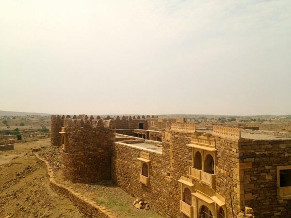 caslte in thar desert 