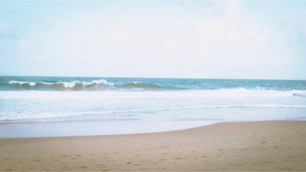 Oceanic horizon of Hikkaduwa beach in sri lanka