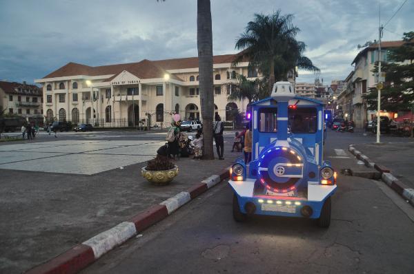 tourist train at Independence Avenue in antananarivo, madagascar