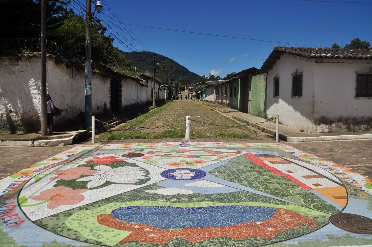 Mosaic in Apaneca's streets el salvador