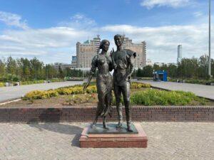 Statue of Lovers in Astana’s Lovers Park