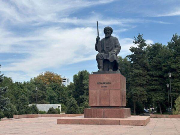 Toktogul Satylganov Monument in bihskek