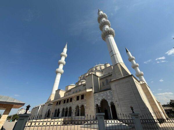 The largest mosque in bishkek, known as the turkish mosque, a gift of the world’s chief mosque funder, Mr Erdogan