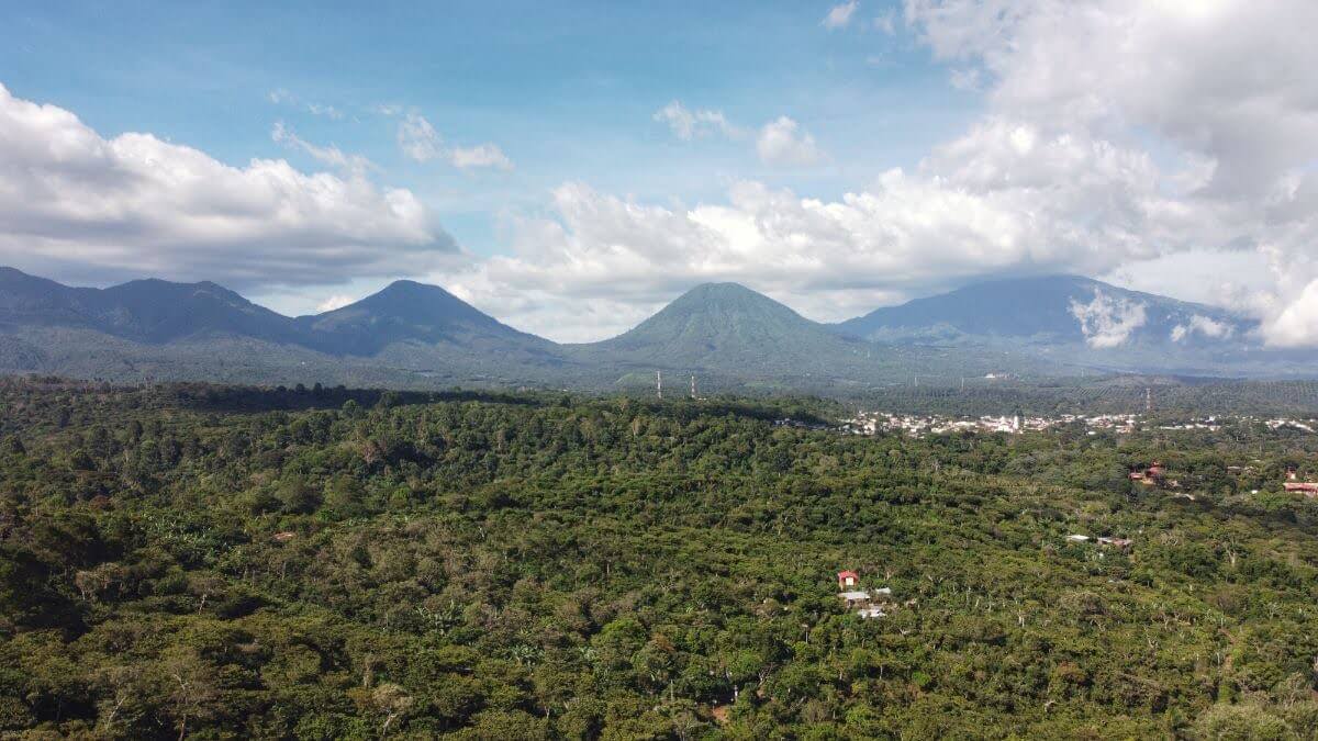 Distant aerial view of Salcoatitán el salvador