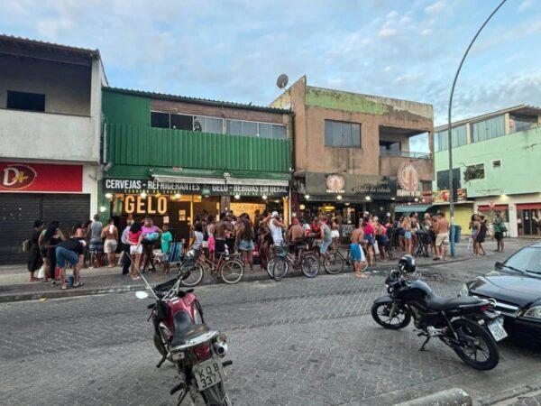 A bar getting busy in the evening in rio das ostras, brazil